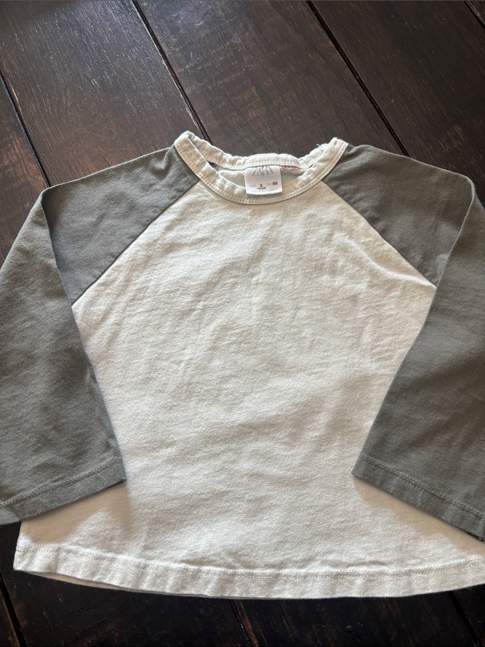 Zara Kids Long Sleeve Raglan Tee in Cream and Olive